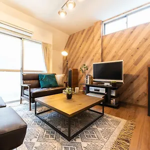 Apartment Tasuki, Tokyo